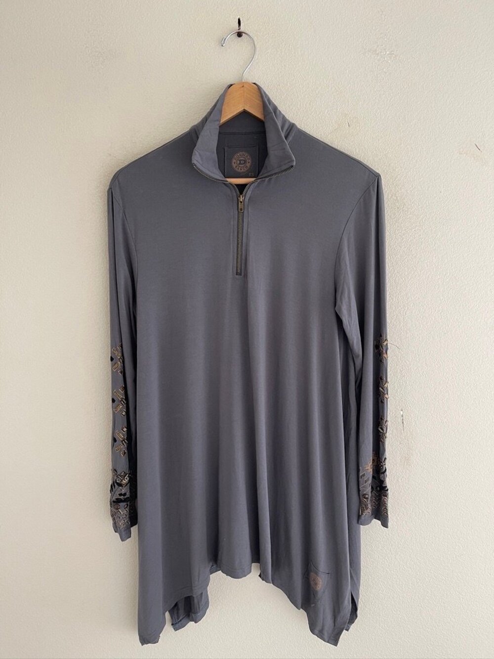 DOUBLE D RANCH Dark Grey Beaded & Embroidered Tunic/Dress: XS; NWOT!! P2P: 19.5"
